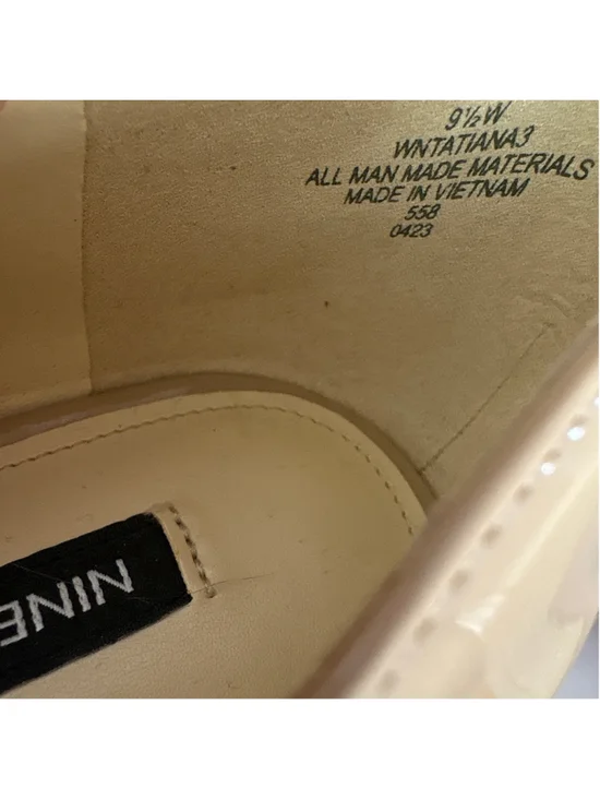 Nine West Beige Patent Leather Pointed Toe Heels Size 9.5W - Picture 7 of 7